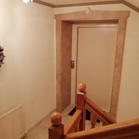 Garni Tina Aparthotel Ischgl