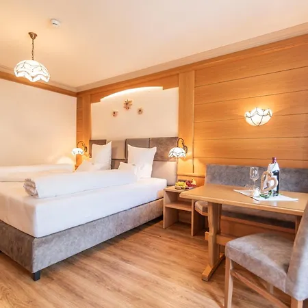 Garni Tina 3* Ischgl