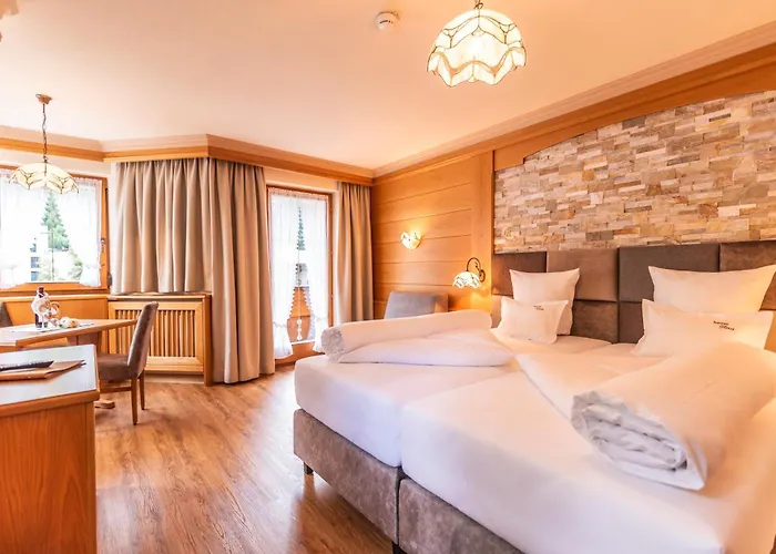 Garni Tina ايشجل