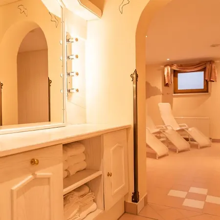 Garni Tina Hotel apartamentowy