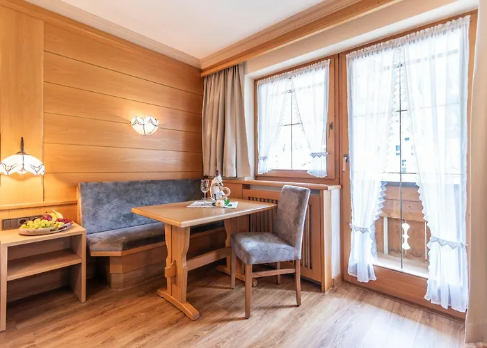 Garni Tina Aparthotel 3*